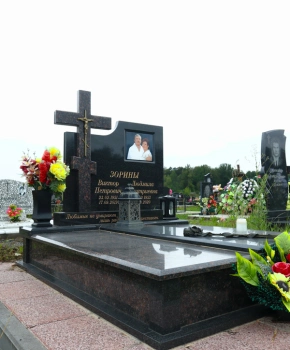 Памятник двойной 148